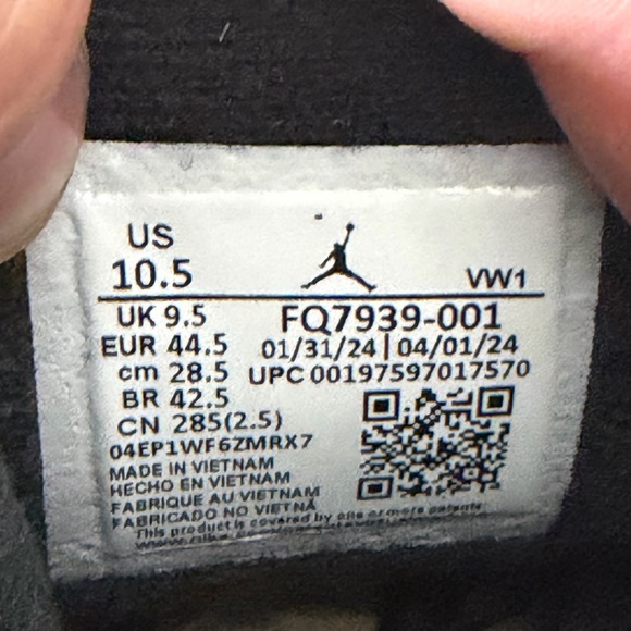Nike Air Jordan 4 RM Black Light Bone Sneakers FQ7939-001 Men’s Size 10.5 - Picture 8 of 8
